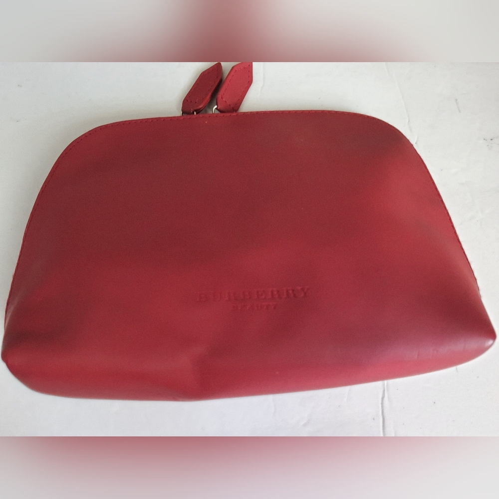 Burberry cosmetic pouch